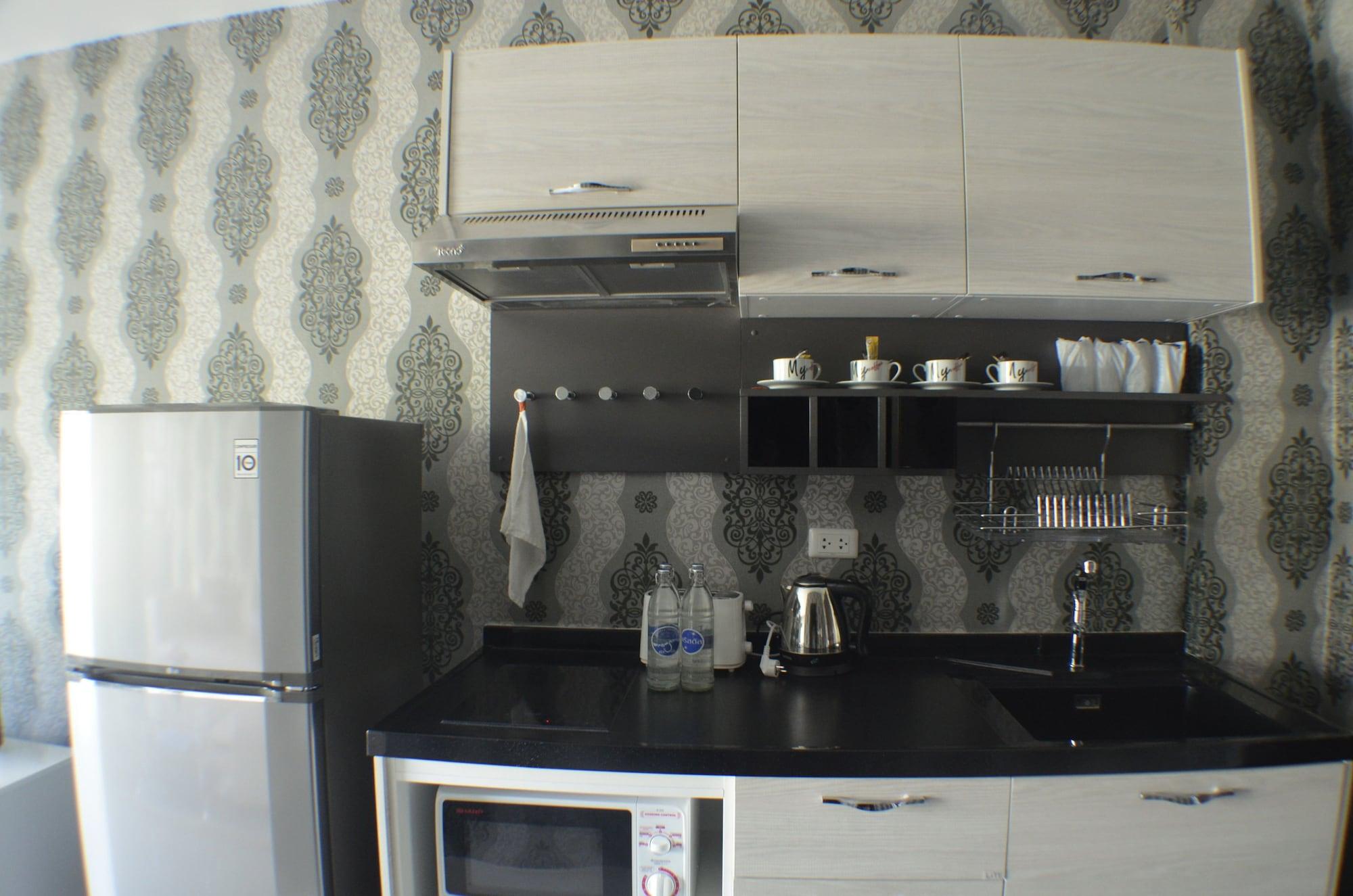 Only Blue Hotel Patong 外观 照片