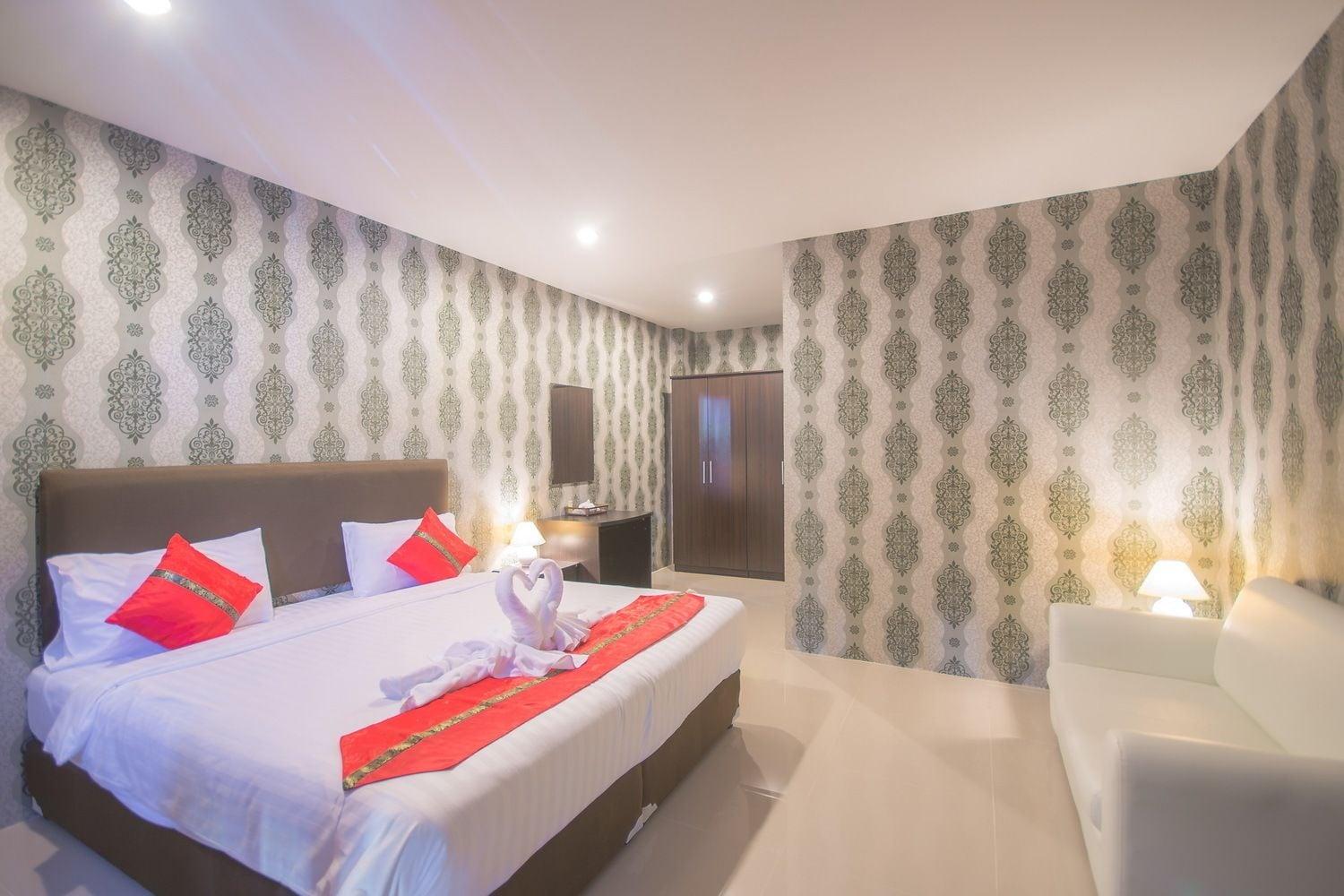 Only Blue Hotel Patong 外观 照片