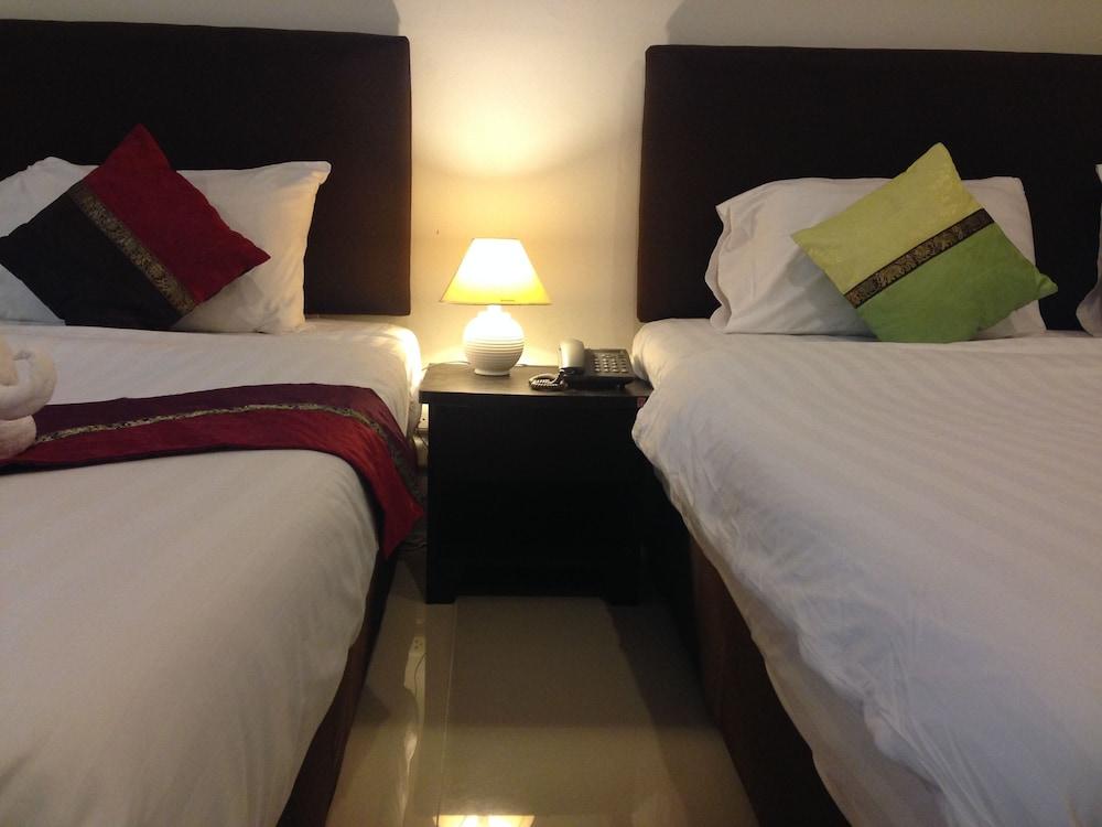 Only Blue Hotel Patong 外观 照片