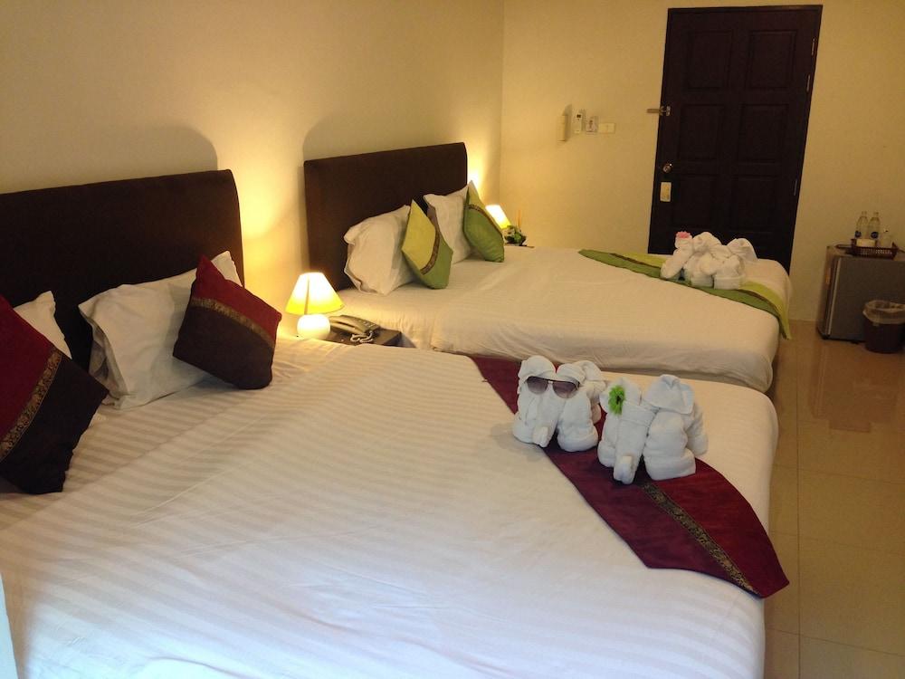 Only Blue Hotel Patong 外观 照片
