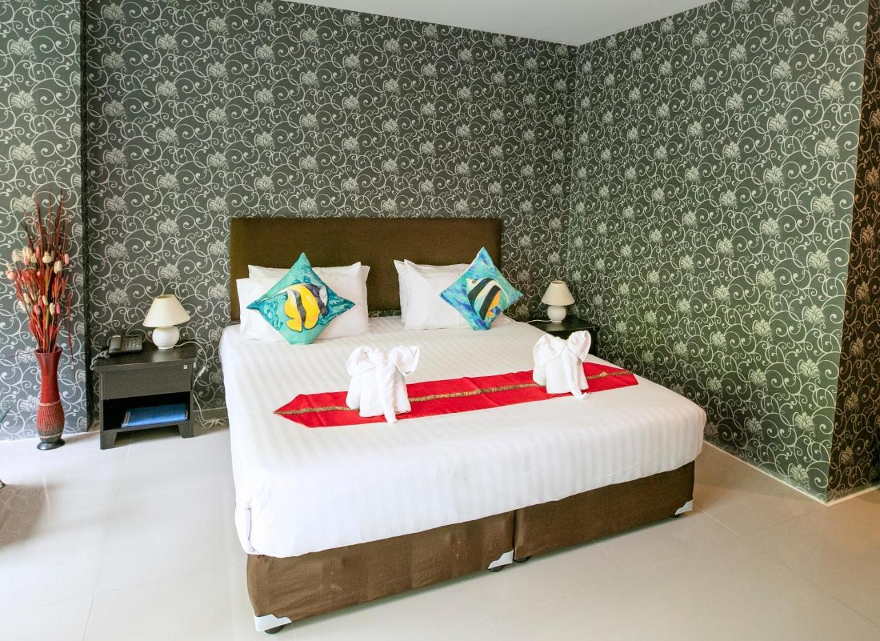 Only Blue Hotel Patong 外观 照片