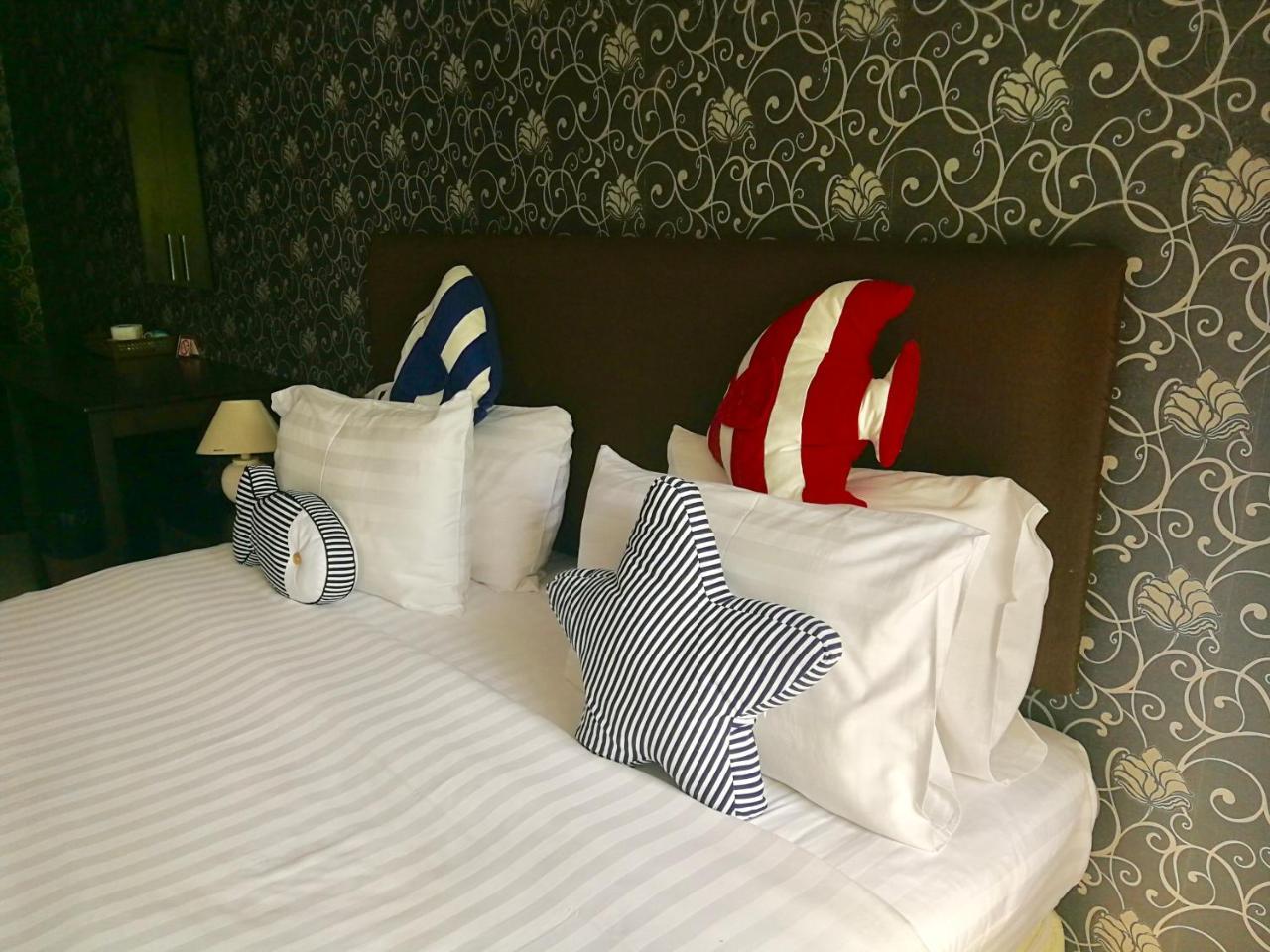 Only Blue Hotel Patong 外观 照片